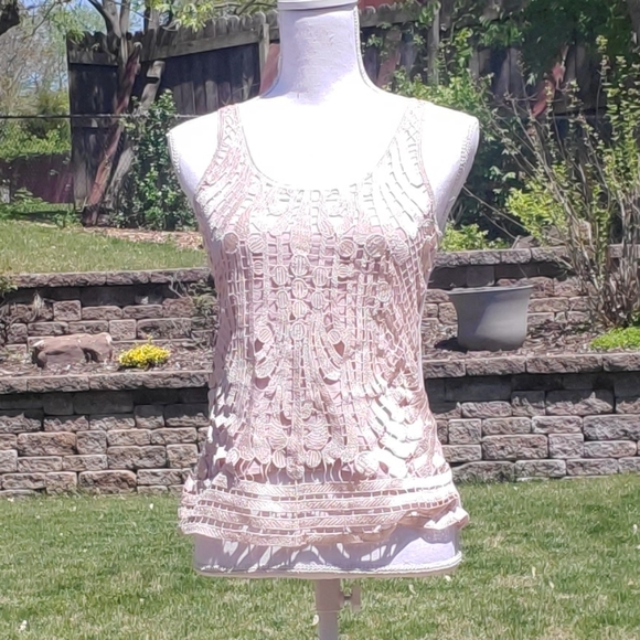 🌟 3 for $15 Deal! 🌟Express pink crotchet tank top blouse XS - Picture 1 of 6